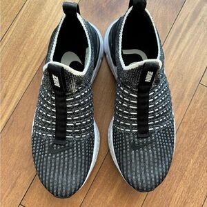 Nike React Phantom Run Flyknit Women's Road Running Shoes